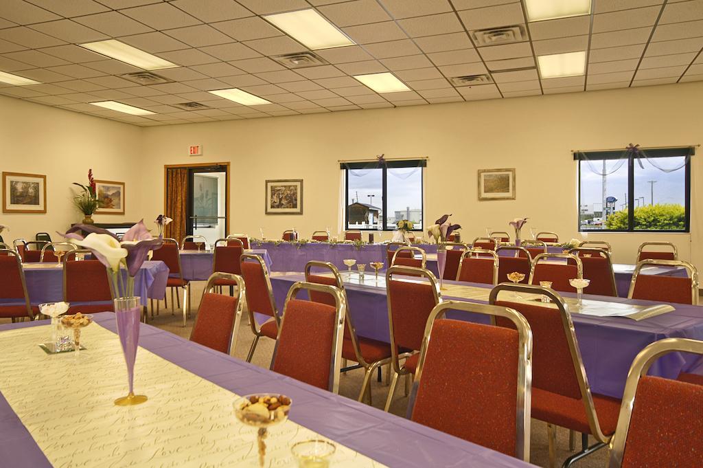 Americas Best Value Inn And Suites - Nevada Restaurant photo